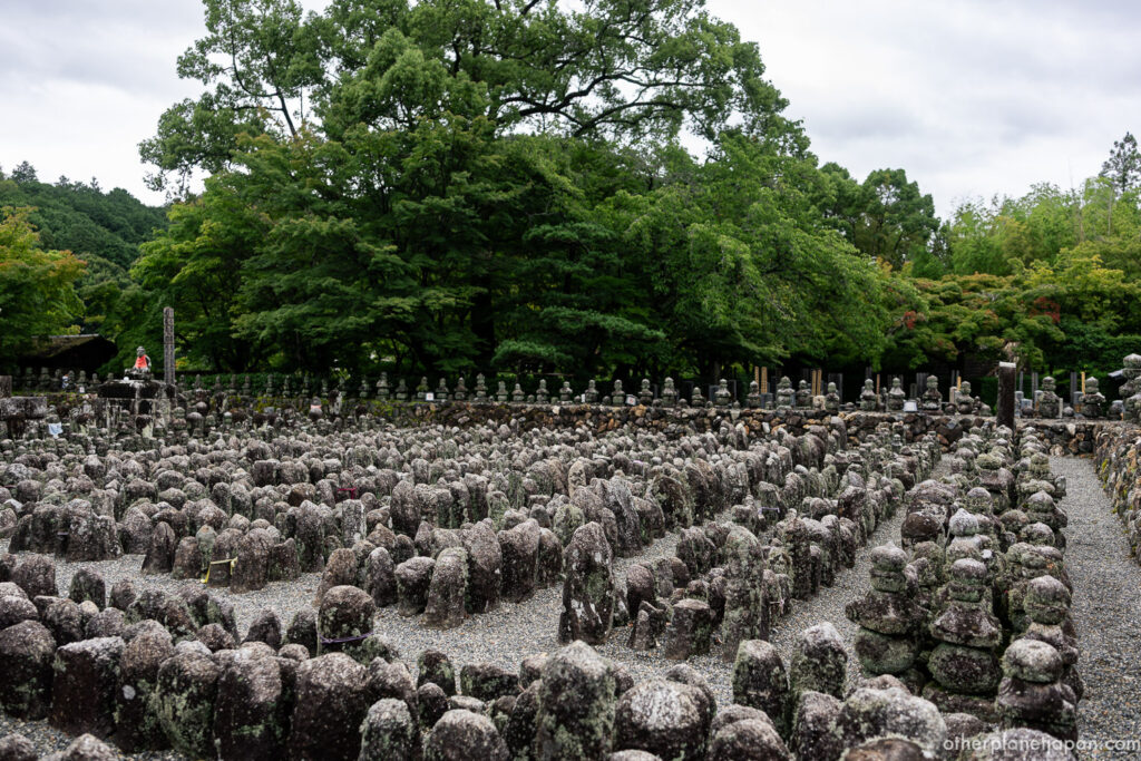 Thousands of stone Buddha statues filling the Sai-no-Kawara grounds at Adashino Nenbutsuji