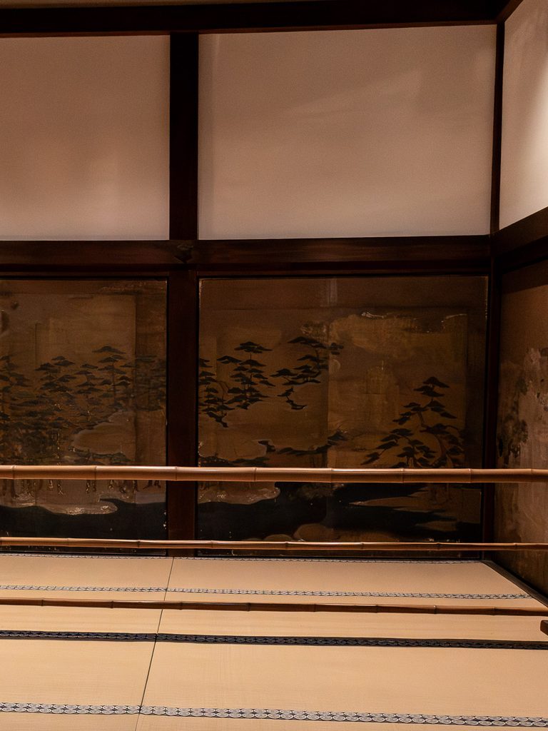 Important Cultural Property sliding doors at Shoren-in Temple painted with pine trees on a gold ground