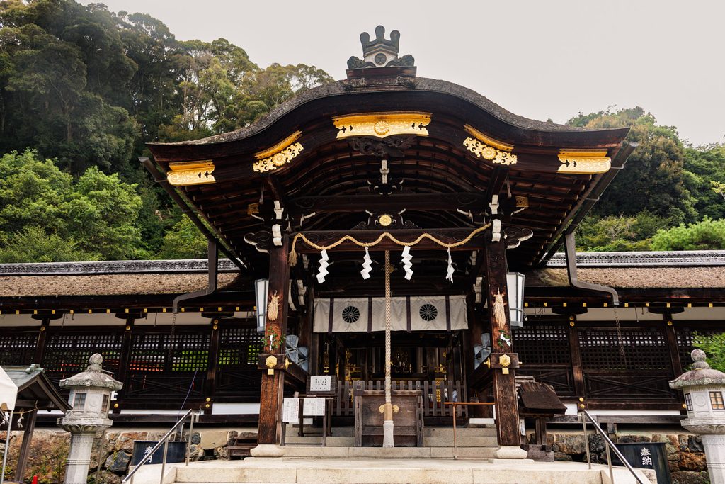 The chumon gate and prayer area in front of the main hall at Matsuo Taisha, Kyoto